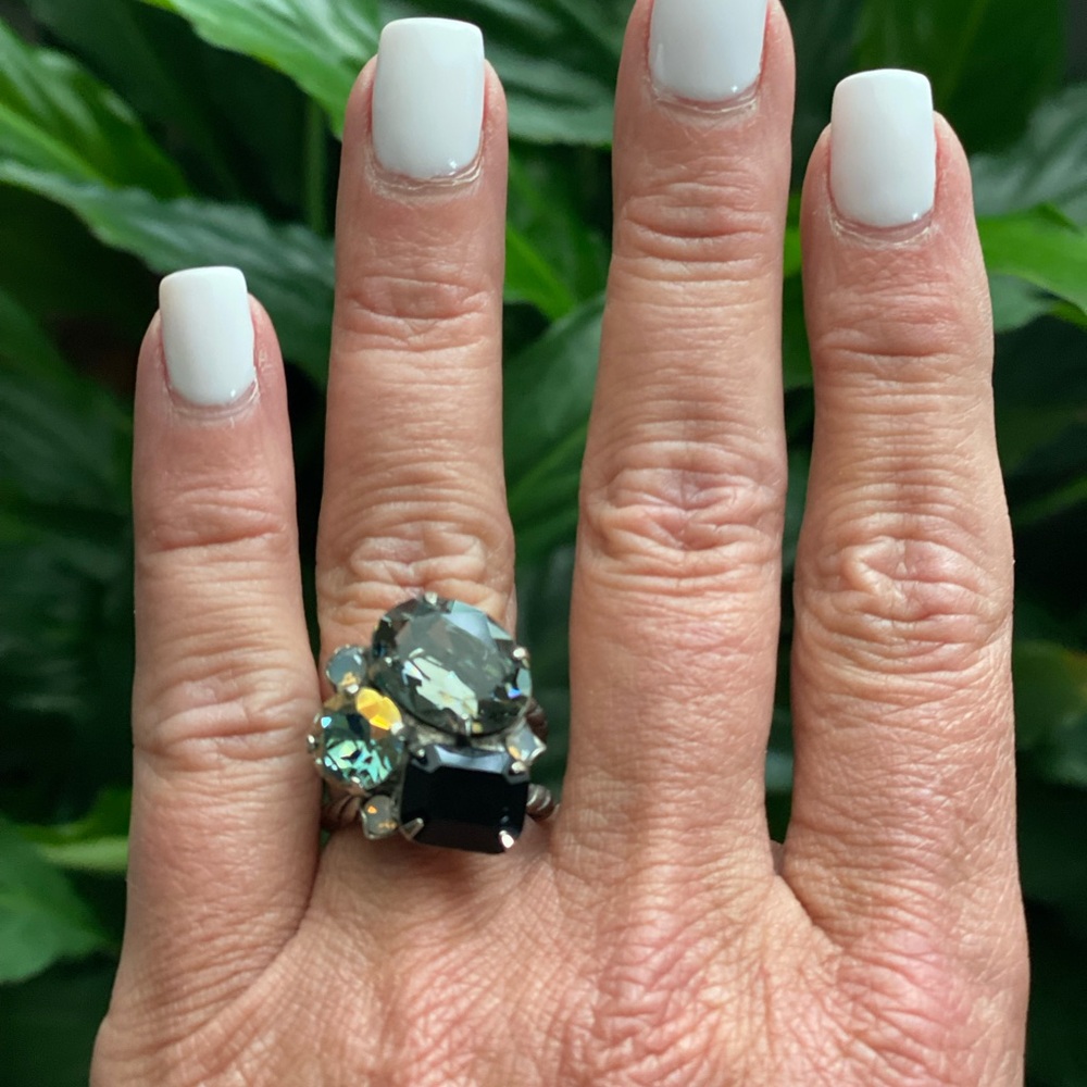 Sorrelli Black and Gray Ornate Ring